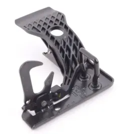 rygiel-zamek-maski-audi-a3-8p-8p0823480b-lift