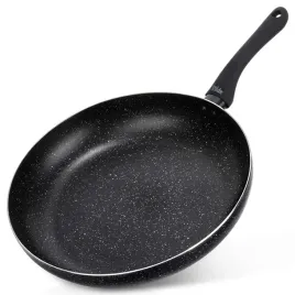 patelnia-granitowa-black-line-32-cm