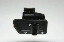 wlacznik-kierunkowskazow-skuter-chinski-4t-2t-zipp