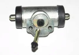 cylinderek-hamulcowy-lewy-zetor-67112603