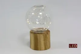dekoracja-led-155-cm-kula-ze-swiatelkami-na-drewnianej-podstawie