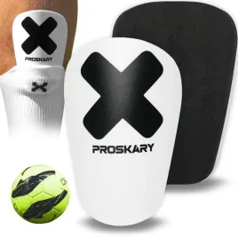 ochraniacze-pilkarskie-sportowe-male-lekkie-przylegajace-12-x-8cm-proskary
