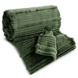 koc-150x200-oliwkowy-w-prazki-flano-na-kanape-nina