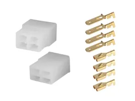 zlacze-elektryczne-czterokrotne-w-obudowie