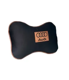 audi-poduszka-zaglowek-pod-kark-z-logo-premium