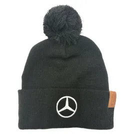 czapka-zimowa-mercedes-benz-czarna-z-pomponem