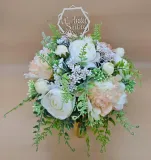 flower-box-slubny-bialo-zielony-23-cm-kompozycja-kwiatowa-na-stol-kod-produktu-stcm94