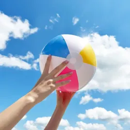 pilka-plazowa-dmuchana-na-basen-40cm-trojkolorowa