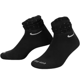 nd05-s12073-38-42-dh5485-010-skarpety-nike-everyd