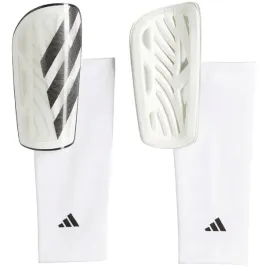 nd05-o2906-l-iq4040-ochraniacze-pilkarskie-adidas