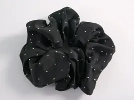 scrunchie-satynowa-mega-duza-xxxl-satyna-srednica-18-cm-czarny-z-dzetami