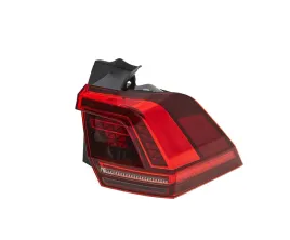 lampa-tyl-do-vw-tiguan-2016-2020-5na945208c-prawa-hella-ciemnoczerwony