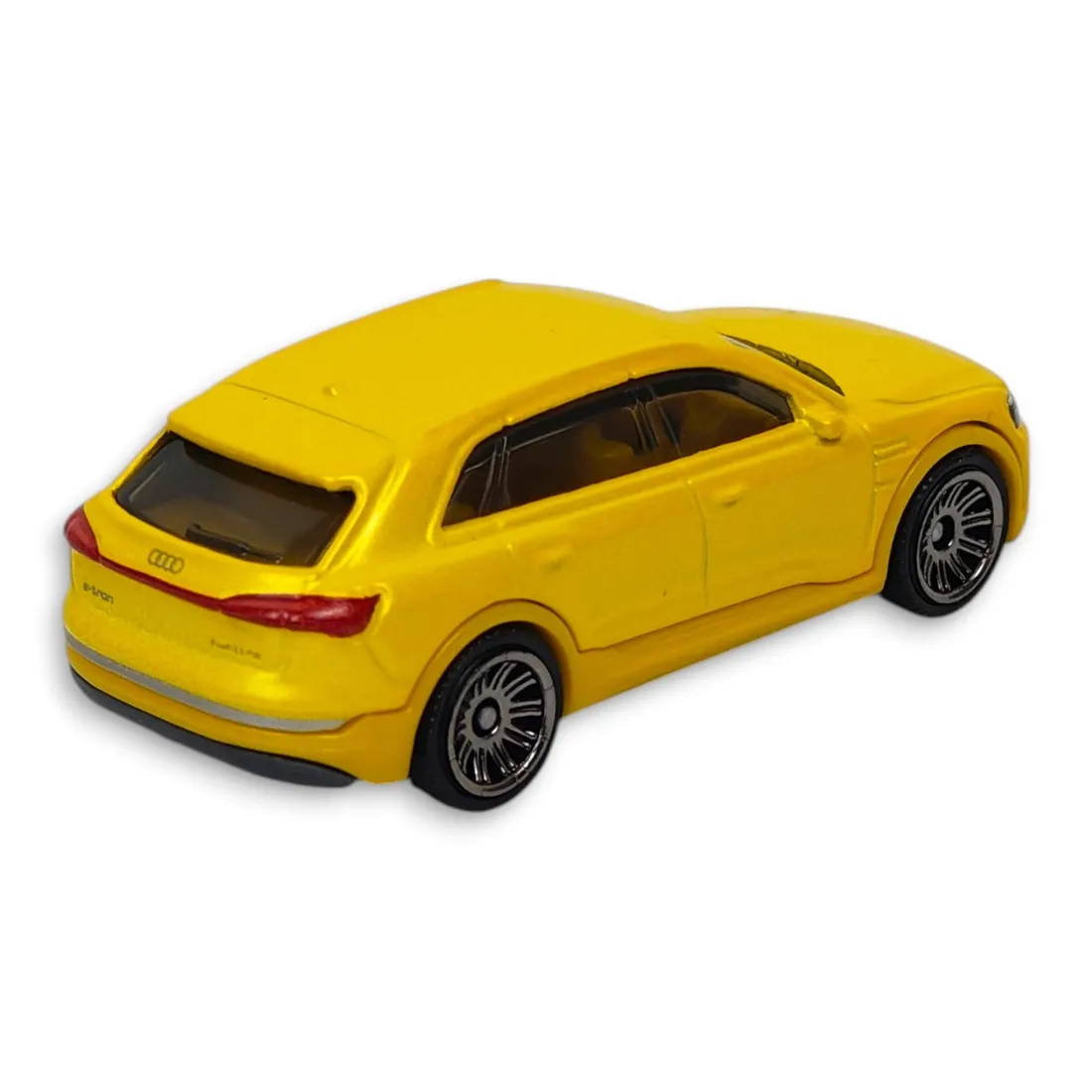 matchbox-audi-e-tron-luzak