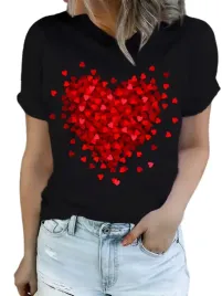 damska-koszulka-t-shirt-z-sercem-z-czerwonych-serduszek-xs