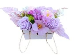 flower-box-kwiaty-mydlane-bukiet-na-prezent-dzien-mamy-walentynki-dedykacja