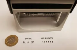 pieczatka-datownik-z-numeratorem-oraz-tekstem-logo-tekst-data-numerator