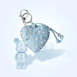 lovro-denim-sugar-teddy-blyszczyk-do-ust-z-drobinkami-01-heart-drop