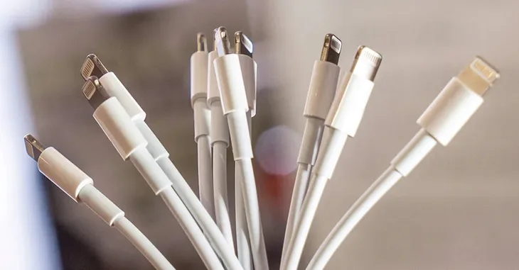 kable-apple-lightning-to-usb-cable-1m-stan-nowy-dlugosc-przewodu-1-m
