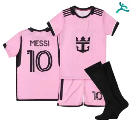 stroj-komplet-pilkarski-getry-messi-rozm-110