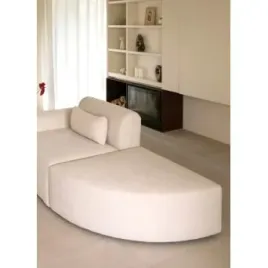 trojkatna-pufa-modulowa-borjan-owcza-skora-sklum