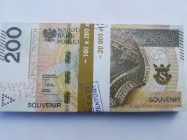 200-zlotych-banknoty-do-zabawy-i-nauki-plik-100szt-gratis