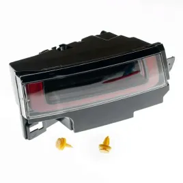 land-rover-evoque-2022-lampa-tylna-lewa-w-klapie-nowa-lr128386r-spinki
