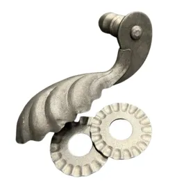 klamka-kuta-ozdobna-z-rozeta-52x3-mm-do-drzwi-bramy-furtki-styl-rustykalny
