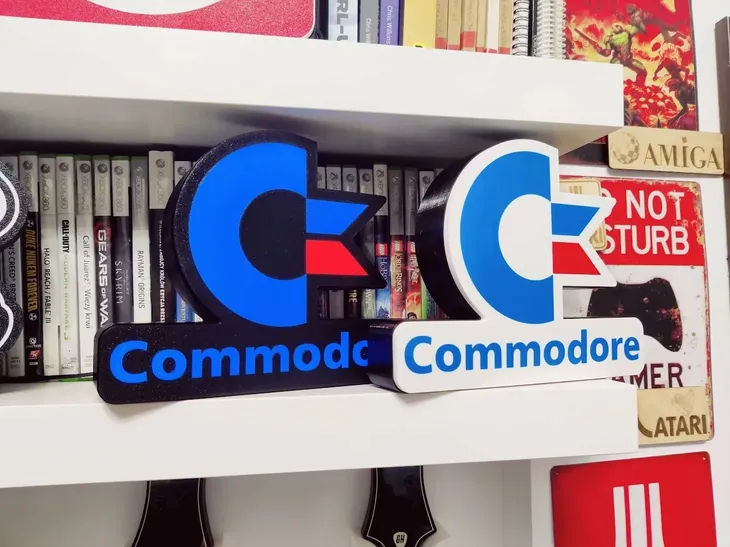 commodore-c64-ozdobna-lampka-led-stan-opakowania-brak-opakowania