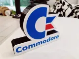 commodore-c64-ozdobna-lampka-led-stan-nowy-stan-opakowania-brak-opakowania