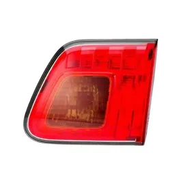 toyota-avensis-t27-08-12-lampa-tylna-prawa