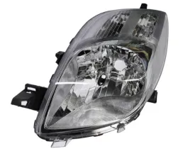 toyota-yaris-06-09-reflektor-przedni-lampa-przednia-lewa