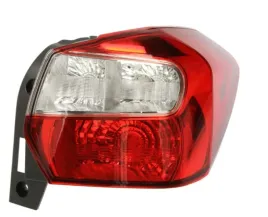 subaru-impreza-xv-lampa-tylna-prawa