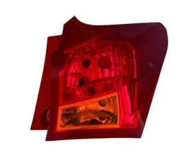 toyota-auris-13-15-hb-lampa-tylna-prawa