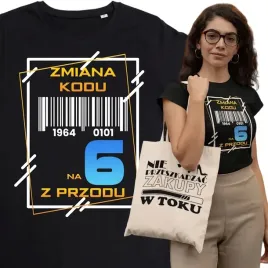 damska-koszulka-prezent-na-60-urodziny-zmiana-kodu-6-z-przodu-torba-gratis