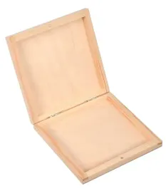 drewniane-pudelko-na-zaproszenie-prezent-komunia-slub-magnes