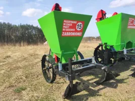 sadzarka-do-ziemniakow-1-rz