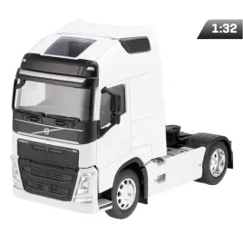 model-1-32-volvo-fh-ciagnik-dwuosiowy-bialy