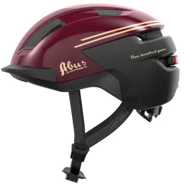 kask-rowerowy-z-oswietleniem-led-nadaje-sie-do-jazdy-na-rowerze