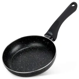 patelnia-granitowa-black-line-16-cm