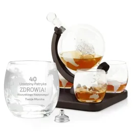 karafka-globus-szklanki-zestaw-do-whisky-z-grawerem-prezent-na-urodziny