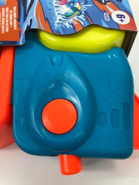 pistolet-na-wode-hasbro-wiek-dziecka-6-lat