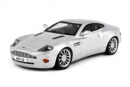auto-kolekcjonerskie-aston-martin-vanquish-1-43