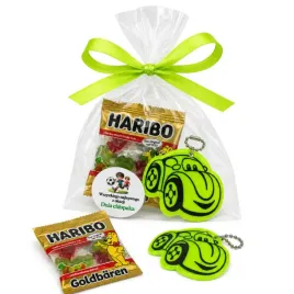 prezent-na-dzien-chlopaka-brelok-odblask-auto-zelki-haribo