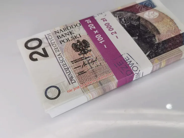 20 złotych banknoty do zabawy i nauki -plik 100szt + GRATIS