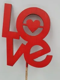 pik-drewniany-z-napisem-love-serce-3szt