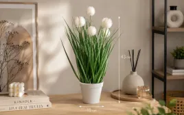 sztuczna-roslina-trawa-biale-kulki-43-cm