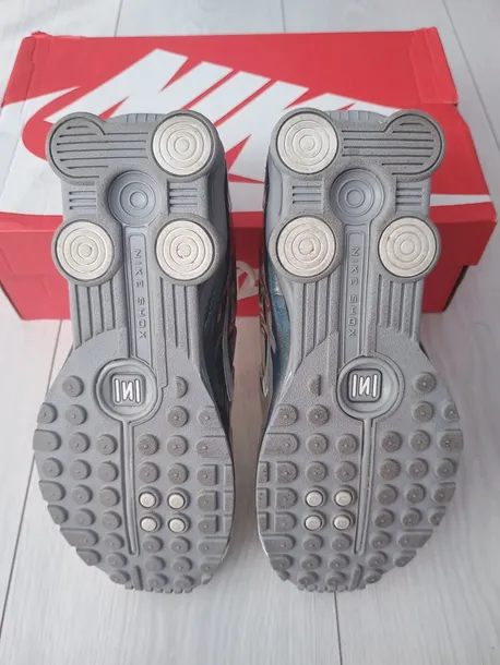 nike-shox-biale-ocieplenie-brak-informacji
