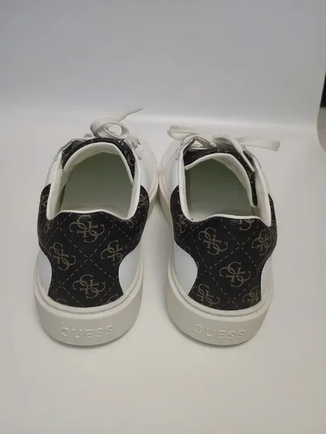 sneakersy-guess-biale-marka-guess