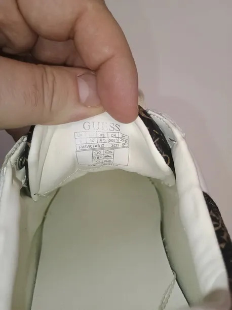 sneakersy-guess-biale-kolor-bialy