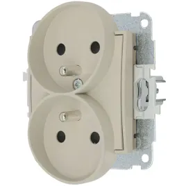 gniazdo-podwojne-do-ramki-z-uziemieniem-2x2p-z-karlik-mini-60mgpr-2z-taupe
